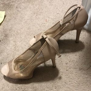 Jennifers Lopez heels